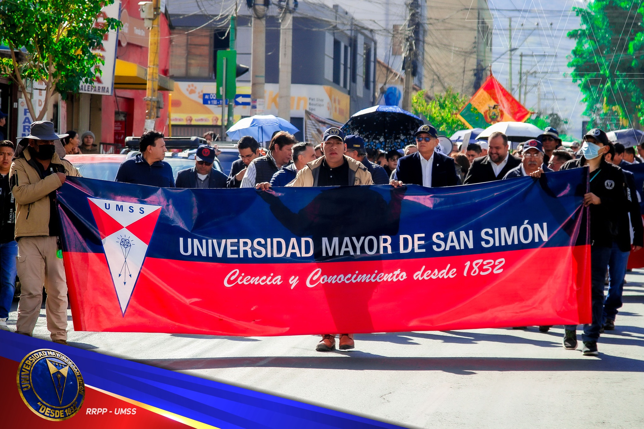 94 𝐀Ñ𝐎𝐒 𝐃𝐄 𝐂𝐎𝐍𝐐𝐔𝐈𝐒𝐓𝐀 𝐃𝐄 𝐋𝐀 𝐀𝐔𝐓𝐎𝐍𝐎𝐌Í𝐀 𝐔𝐍𝐈𝐕𝐄𝐑𝐒𝐈𝐓𝐀𝐑𝐈𝐀